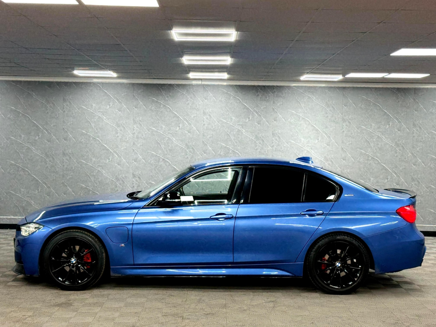 Used BMW 3 Series 2017 for sale - 76948780: Photo 19