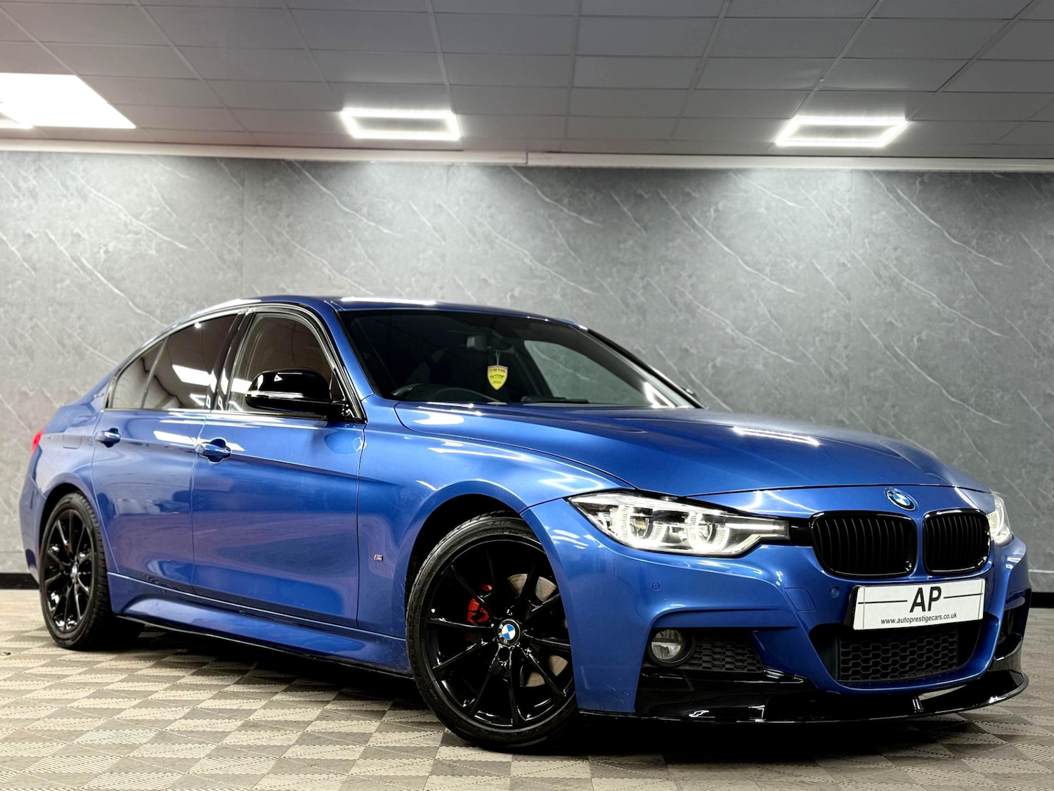 Used BMW 3 Series 2017 for sale - 76948780: Photo 2