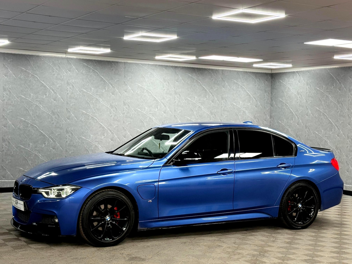 Used BMW 3 Series 2017 for sale - 76948780: Photo 24