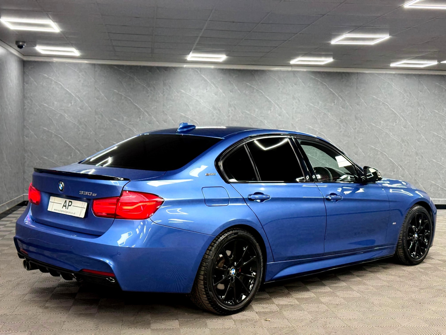 Used BMW 3 Series 2017 for sale - 76948780: Photo 28