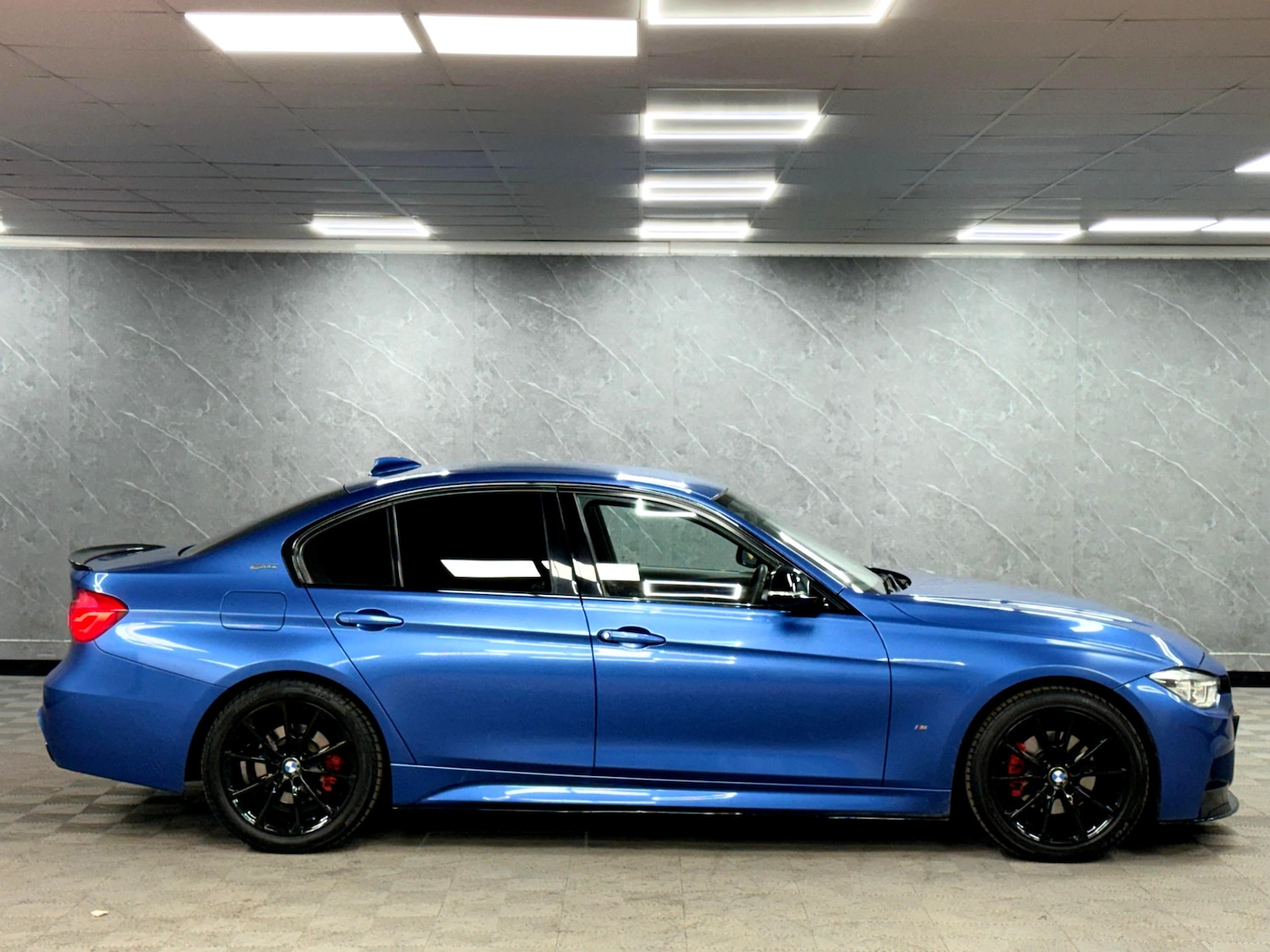 Used BMW 3 Series 2017 for sale - 76948780: Photo 29