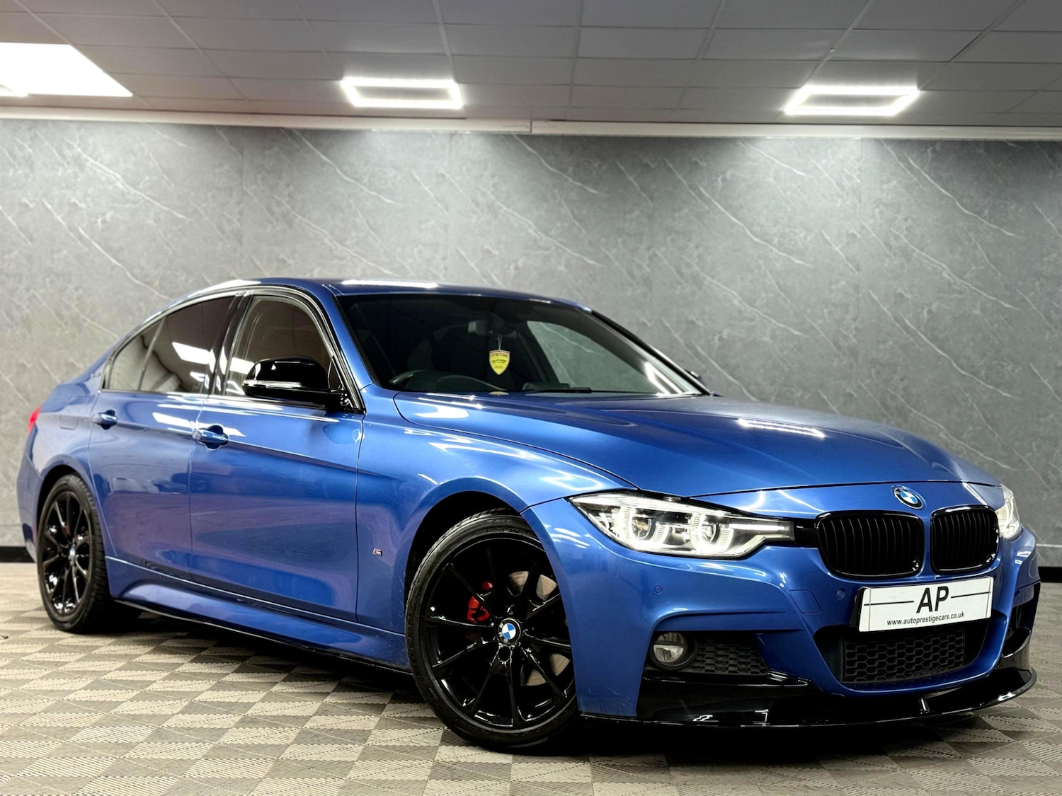 Used BMW 3 Series 2017 for sale - 76948780: Photo 3