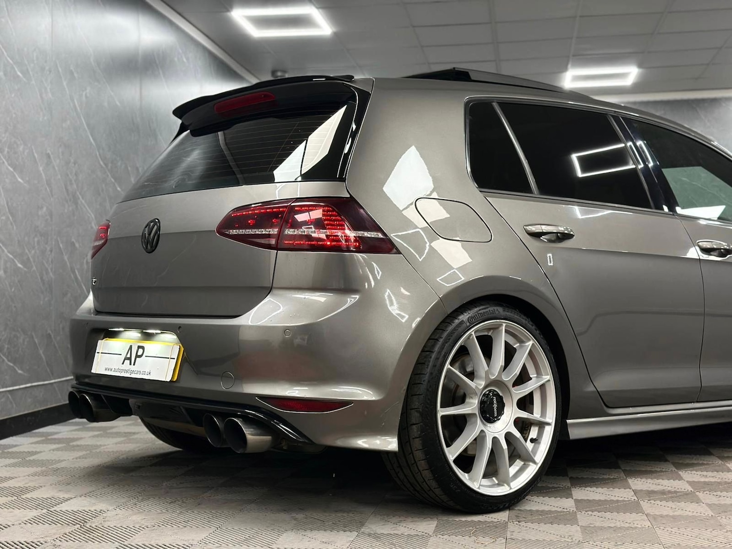 Used Volkswagen Golf 2014 for sale - 76885193: Photo 11