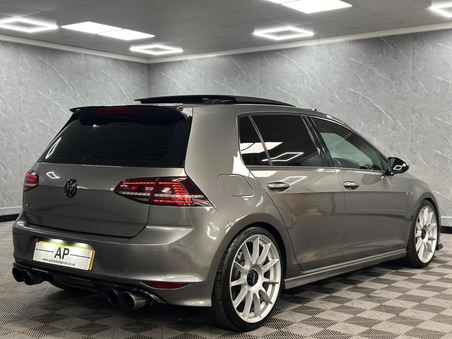 Used Volkswagen Golf 2014 for sale - 76885193: Photo 23