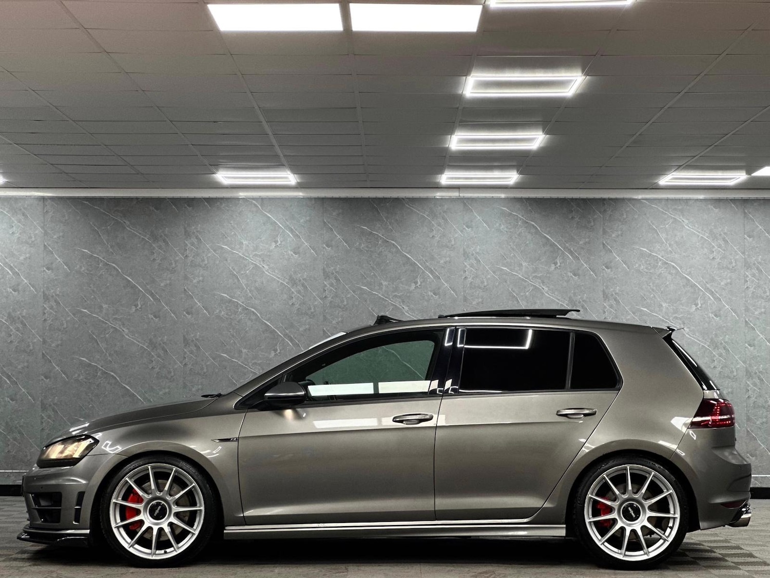 Used Volkswagen Golf 2014 for sale - 76885193: Photo 40