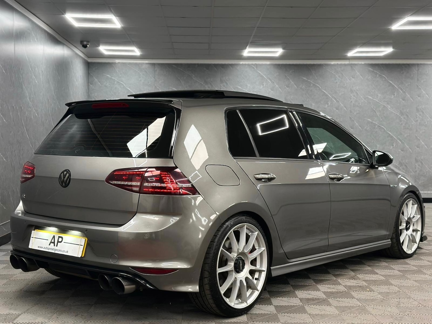 Used Volkswagen Golf 2014 for sale - 76885193: Photo 5
