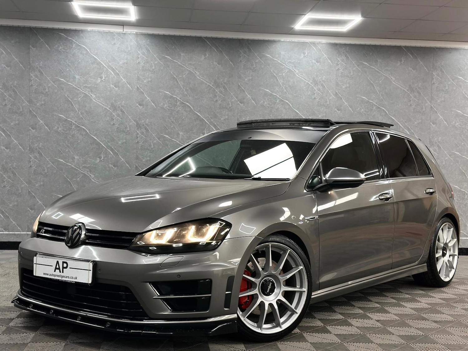 Used Volkswagen Golf 2014 for sale - 76885193: Photo 9