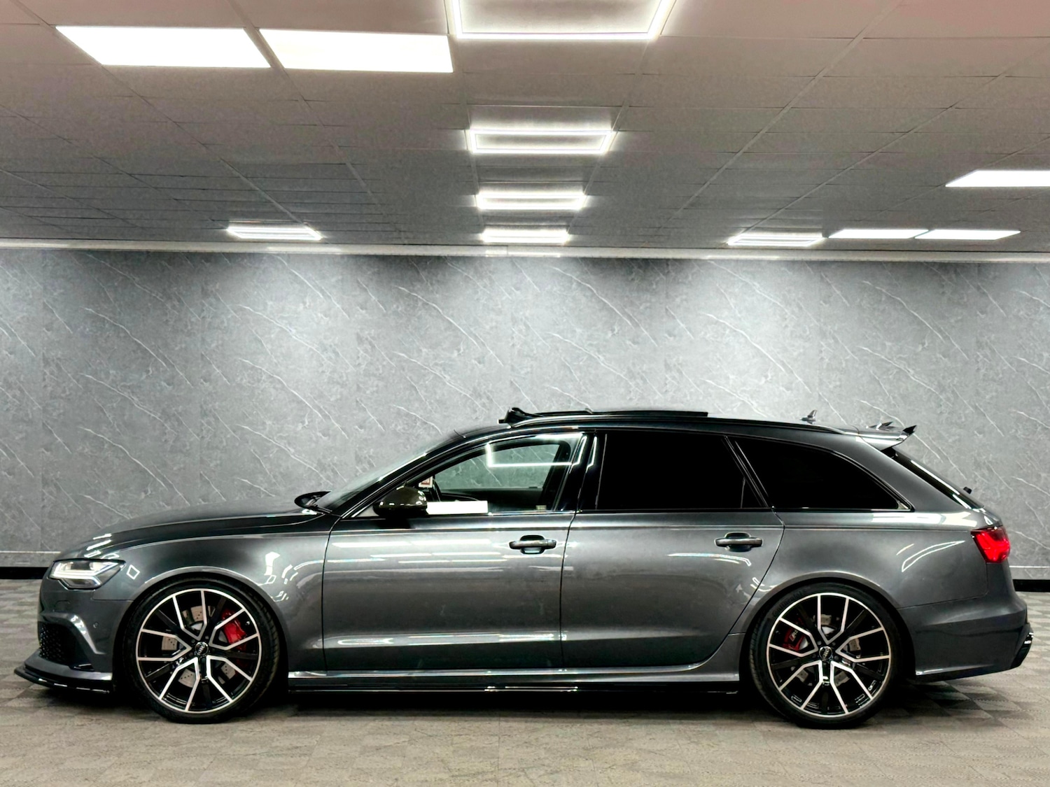 Used Audi RS6 2018 for sale - 77204911: Photo 19