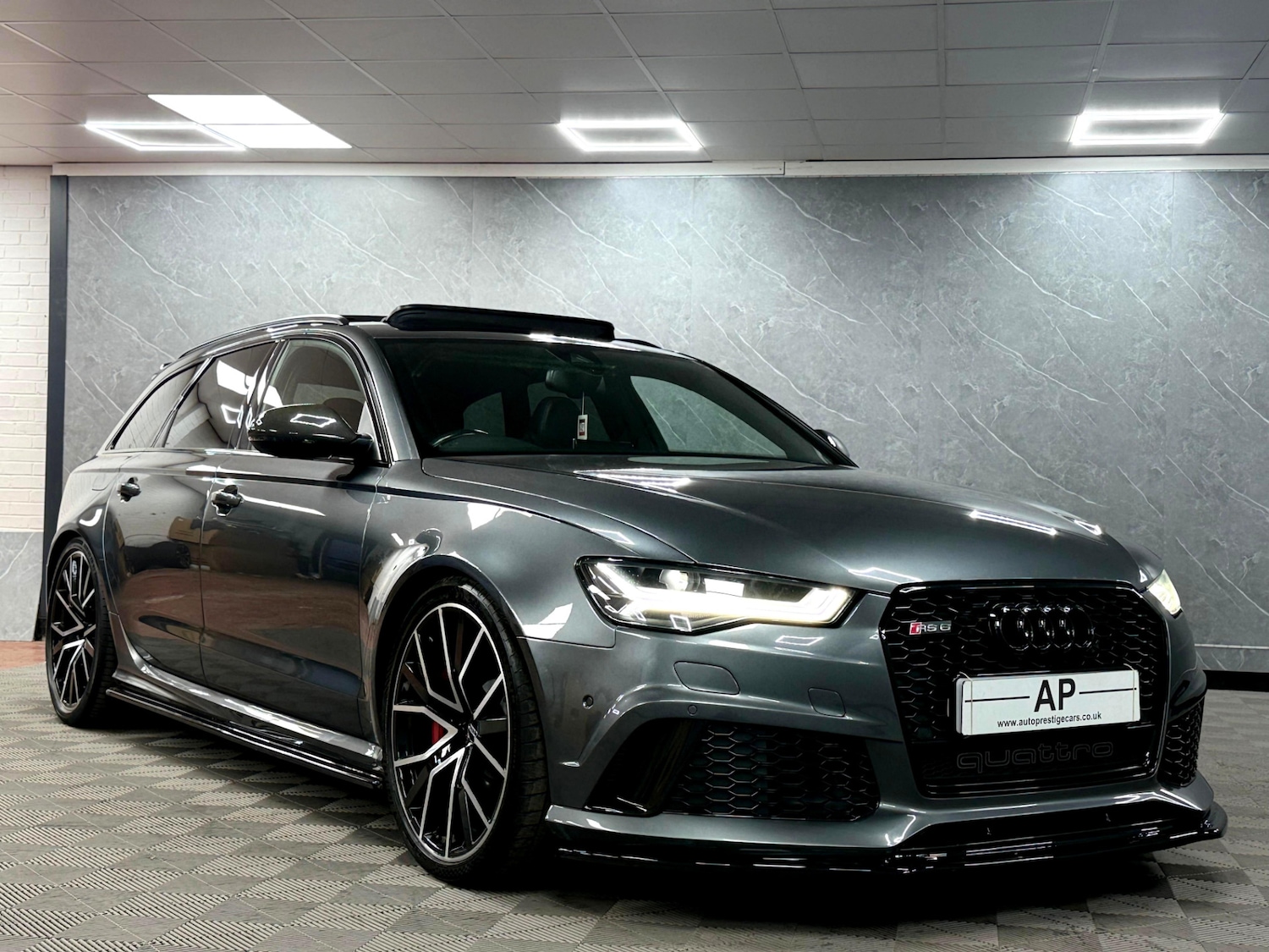 Used Audi RS6 2018 for sale - 77204911: Photo 2