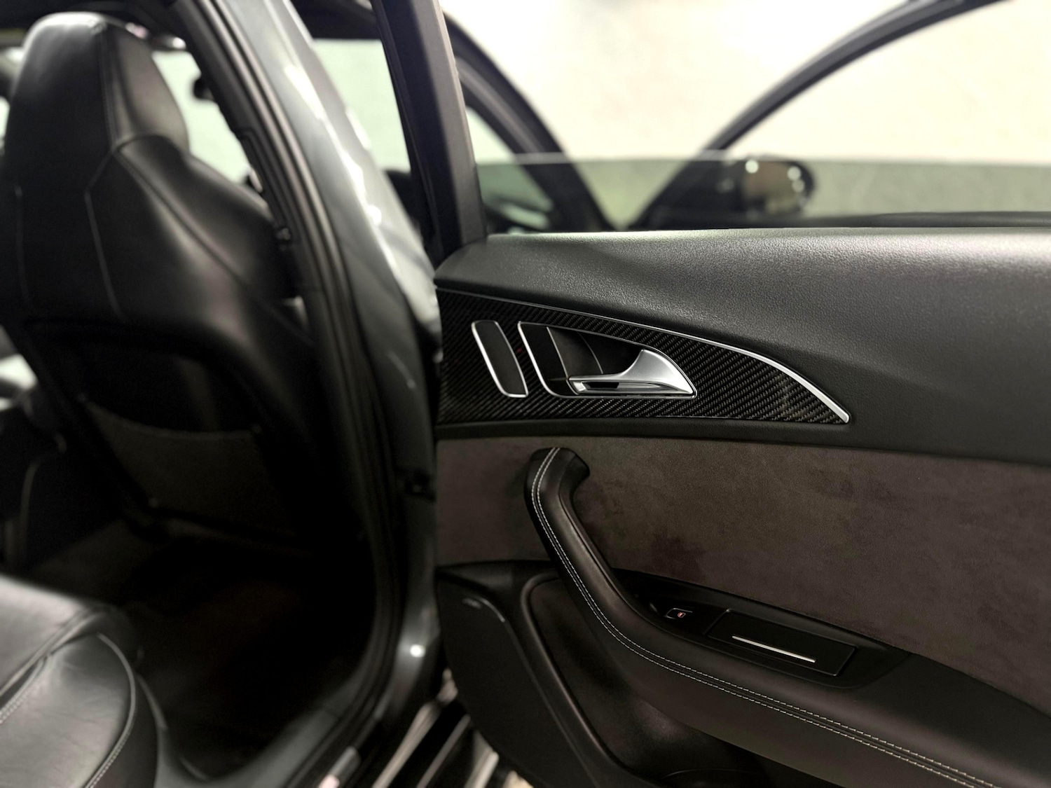 Used Audi RS6 2018 for sale - 77204911: Photo 33