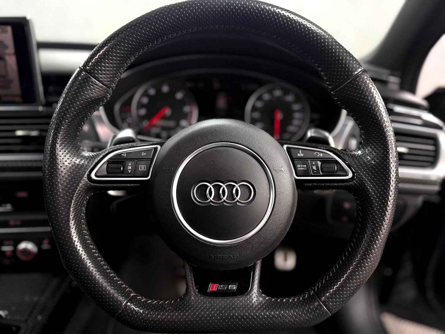 Used Audi RS6 2018 for sale - 77204911: Photo 34