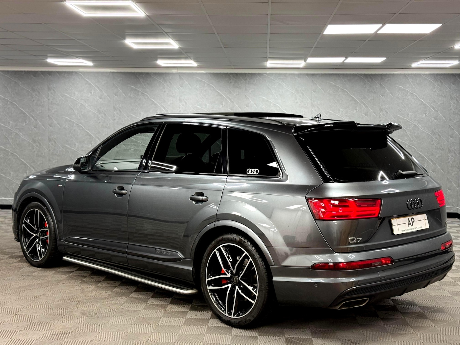 Used Audi Q7 2018 for sale - 77201490: Photo 29