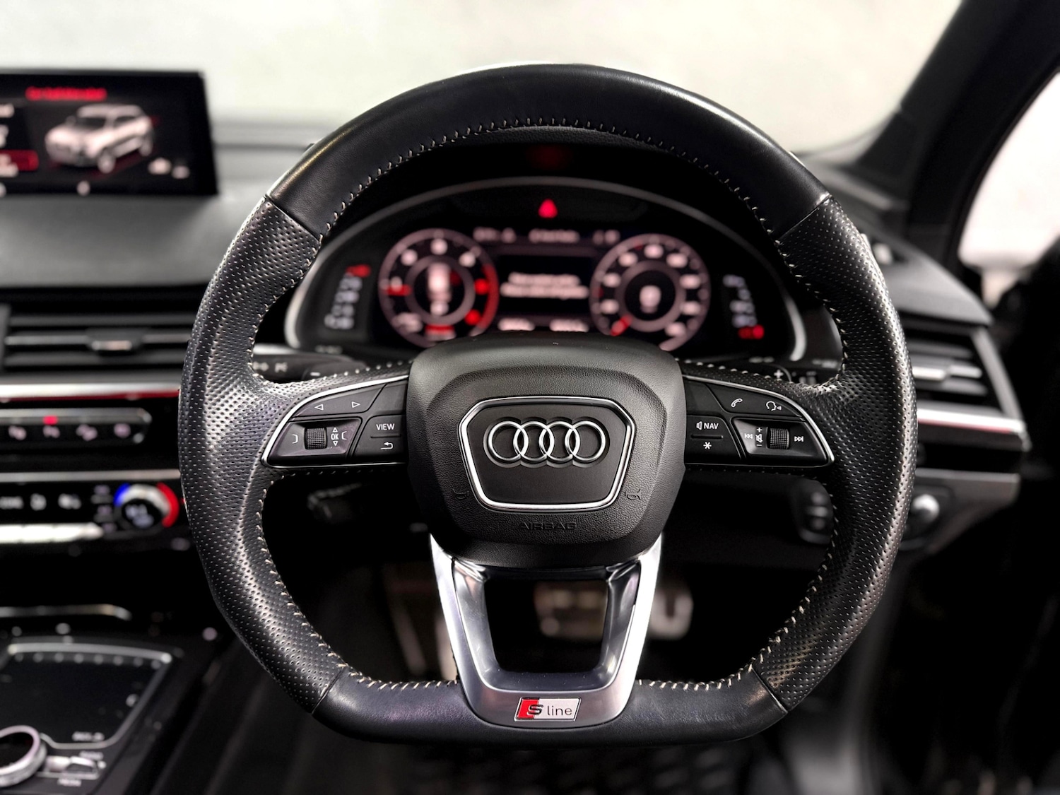 Used Audi Q7 2018 for sale - 77201490: Photo 36