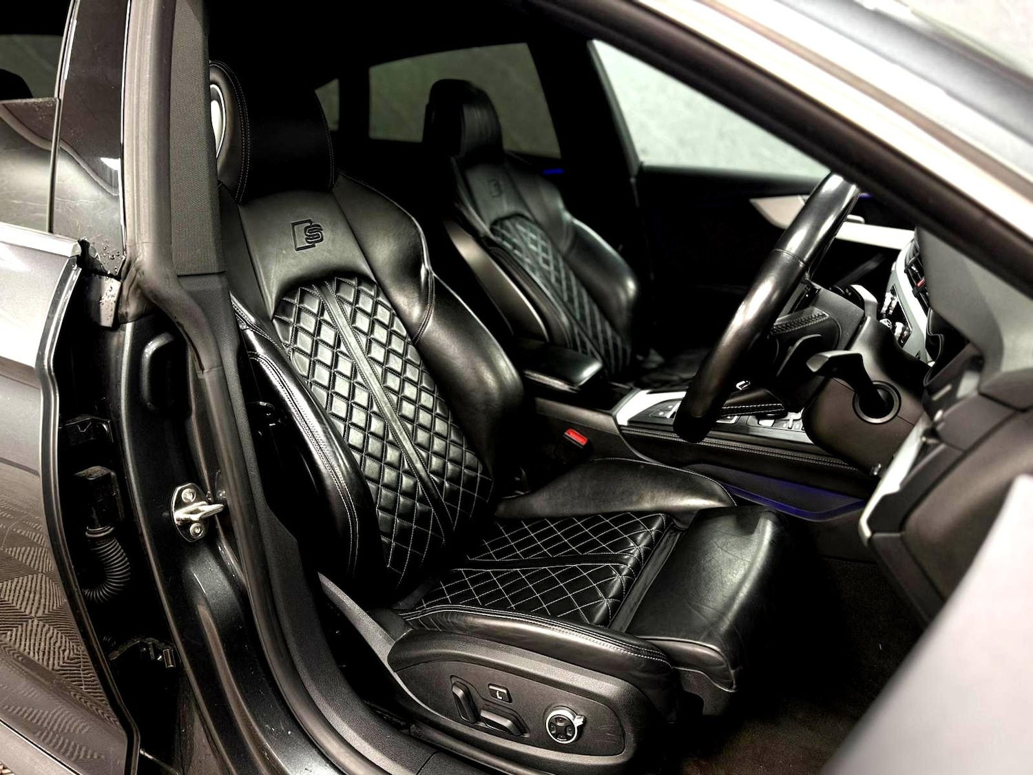 Used Audi S5 2018 for sale - 77484652: Photo 12