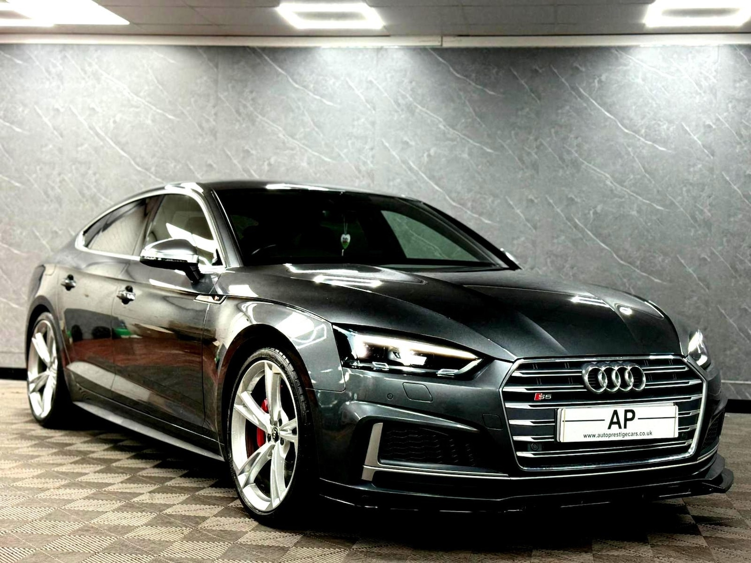 Used Audi S5 2018 for sale - 77484652: Photo 2