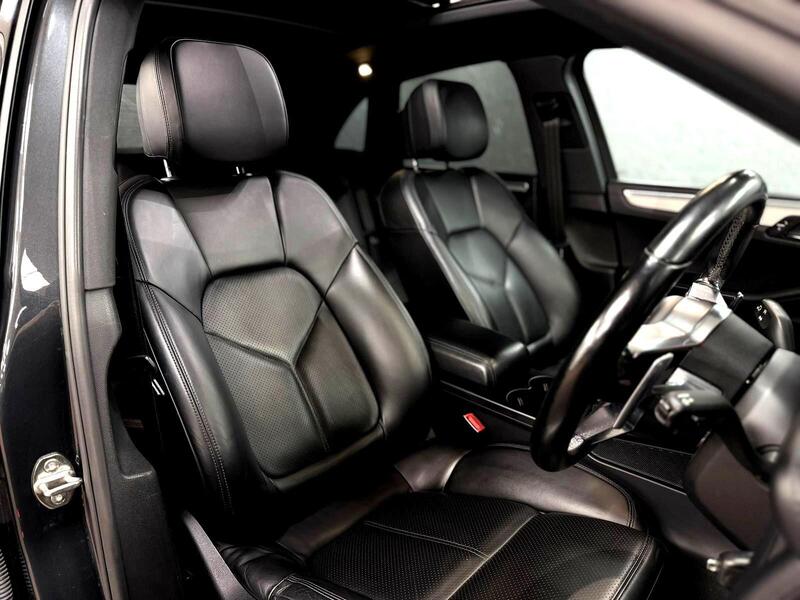 Used Porsche Macan 2017 for sale - 78220579: Photo 45