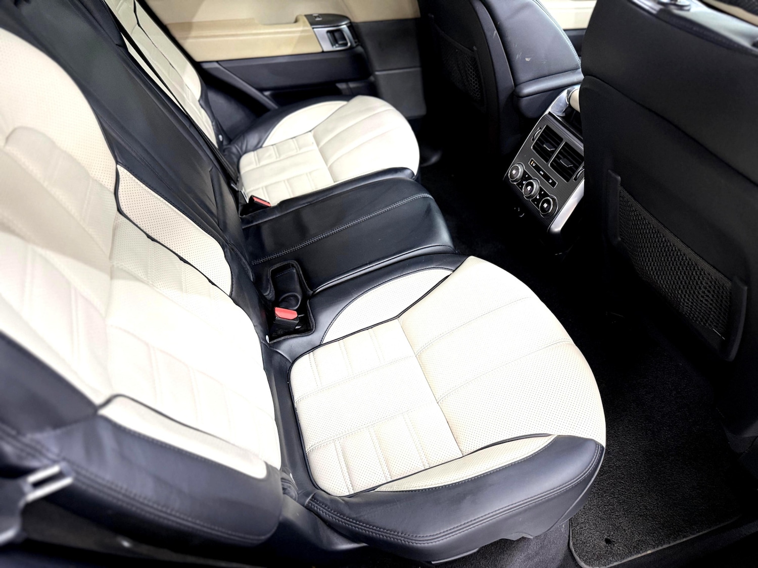 Used Land Rover Range Rover Sport 2014 for sale - 76950781: Photo 35