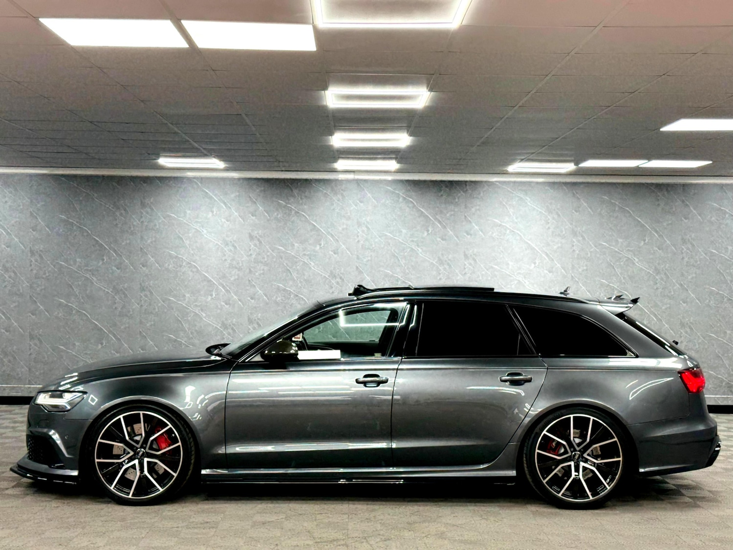 Used Audi RS6 2018 for sale - 76134635: Photo 21
