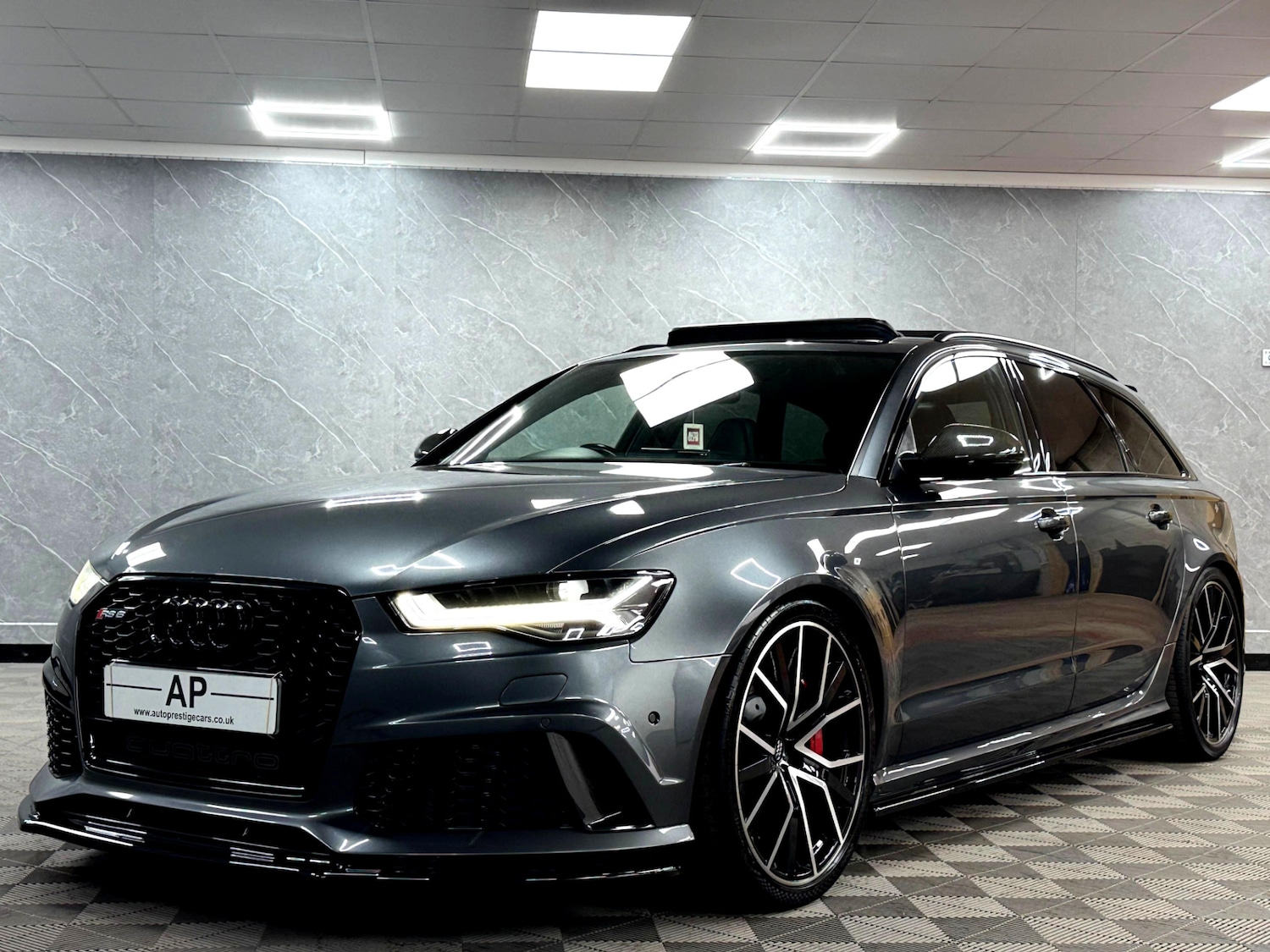 Used Audi RS6 2018 for sale - 76134635: Photo 25