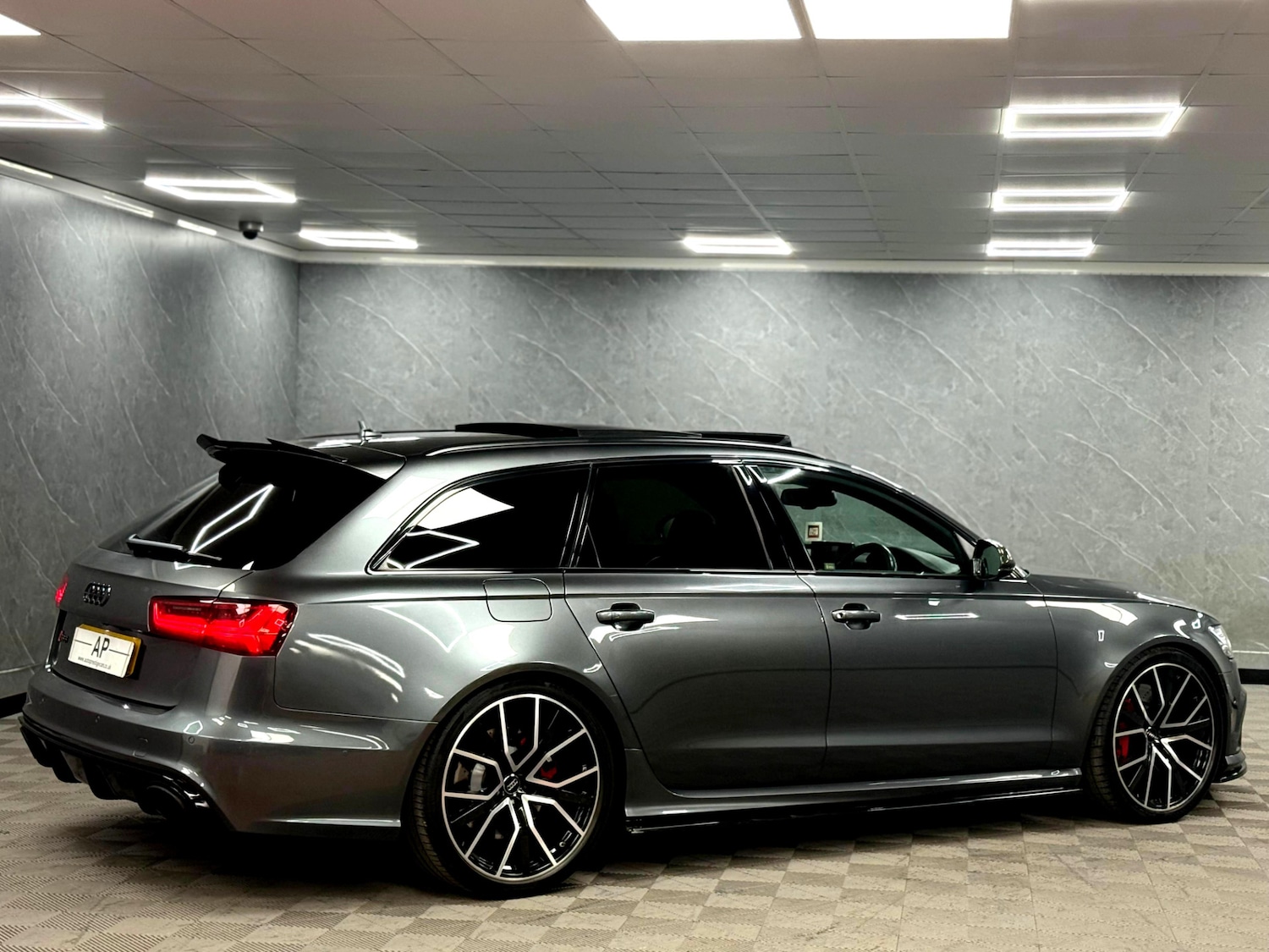 Used Audi RS6 2018 for sale - 76134635: Photo 28