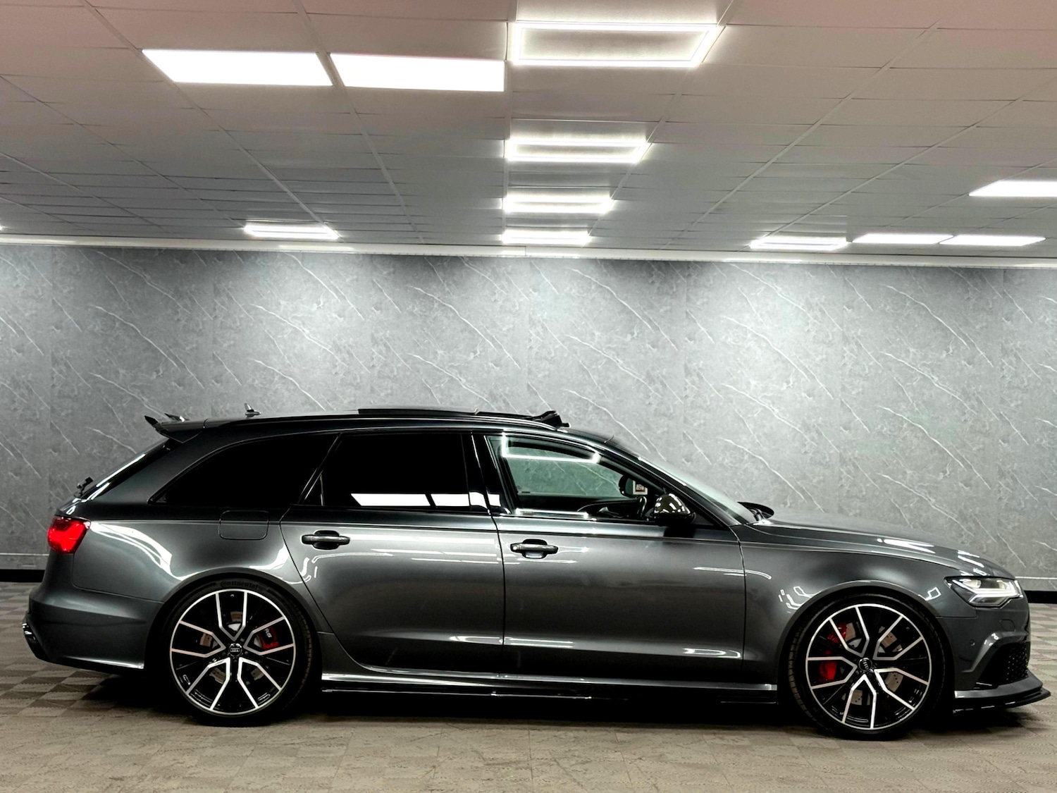 Used Audi RS6 2018 for sale - 76134635: Photo 30