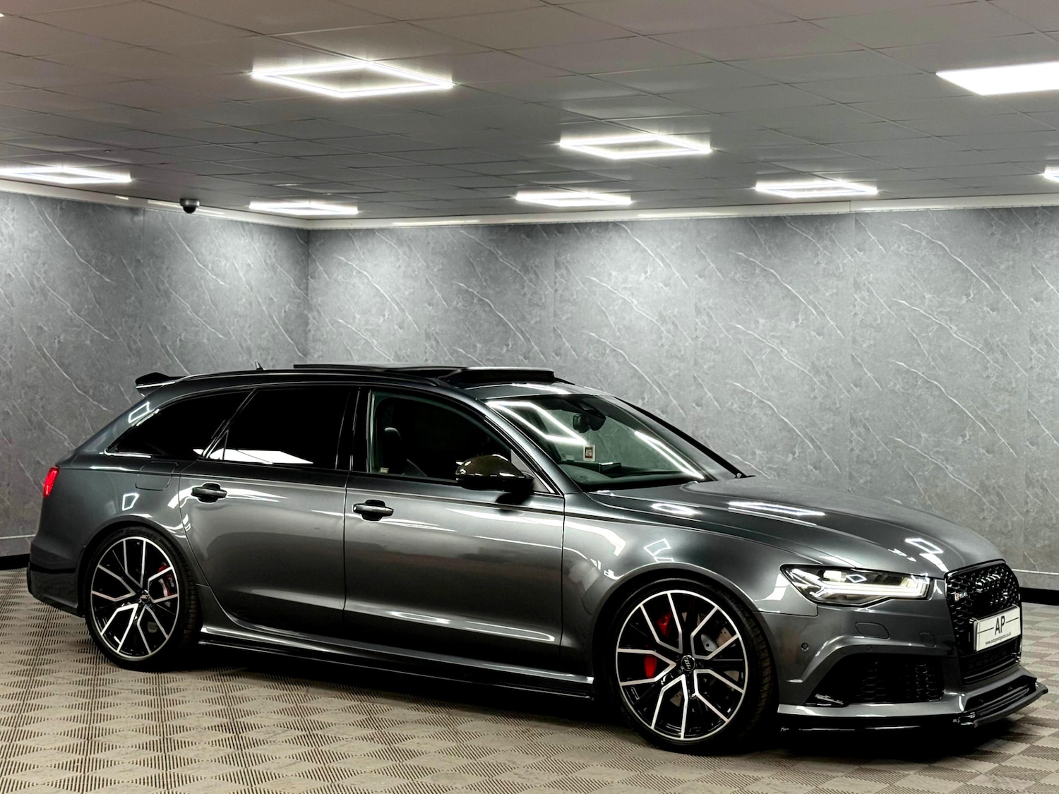 Used Audi RS6 2018 for sale - 76134635: Photo 31