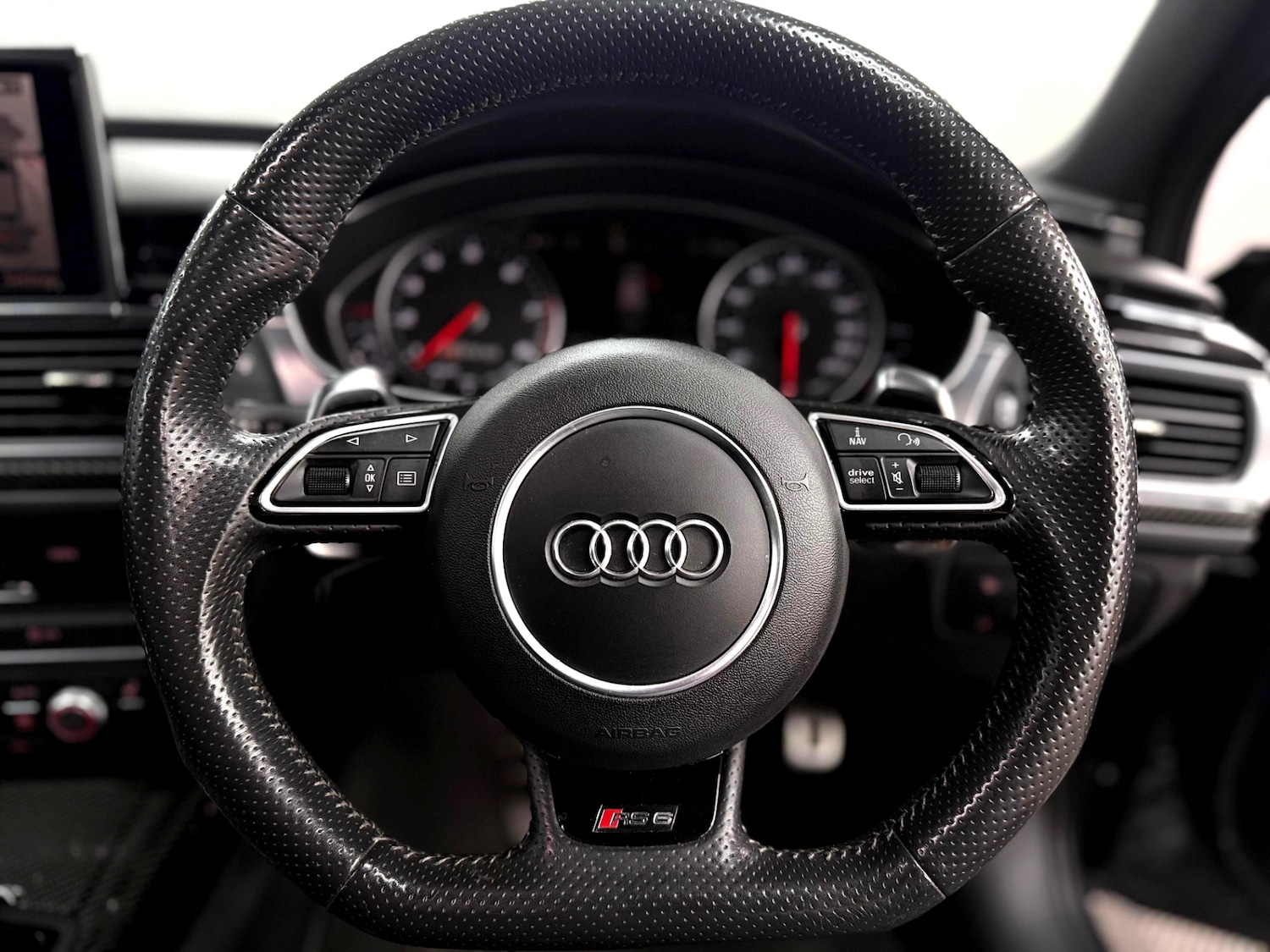 Used Audi RS6 2018 for sale - 76134635: Photo 33