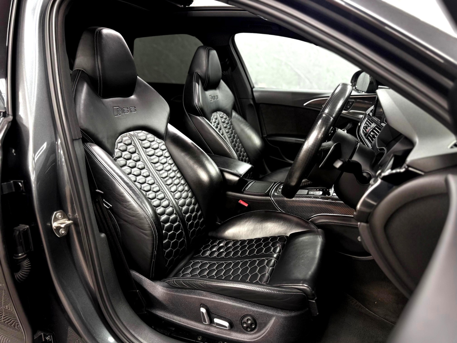 Used Audi RS6 2018 for sale - 76134635: Photo 9