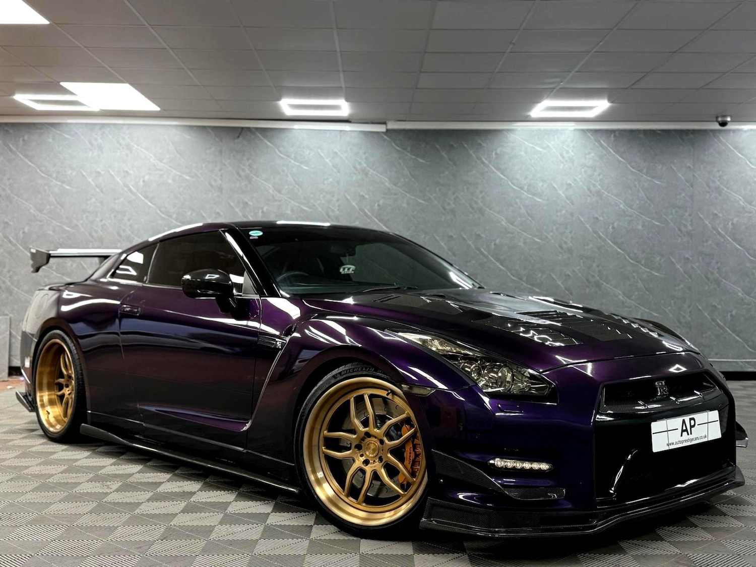 Used Nissan GT-R 2011 for sale - 76759791: Photo 1