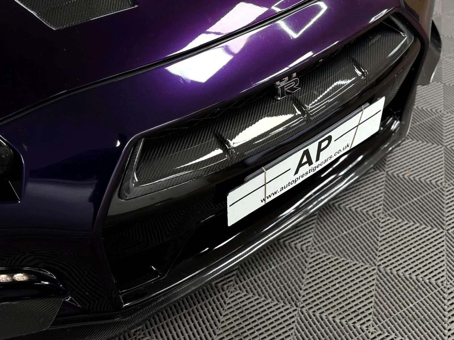 Used Nissan GT-R 2011 for sale - 76759791: Photo 11