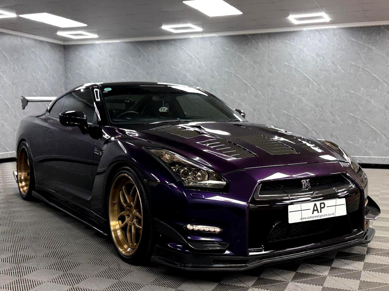 Used Nissan GT-R 2011 for sale - 76759791: Photo 15