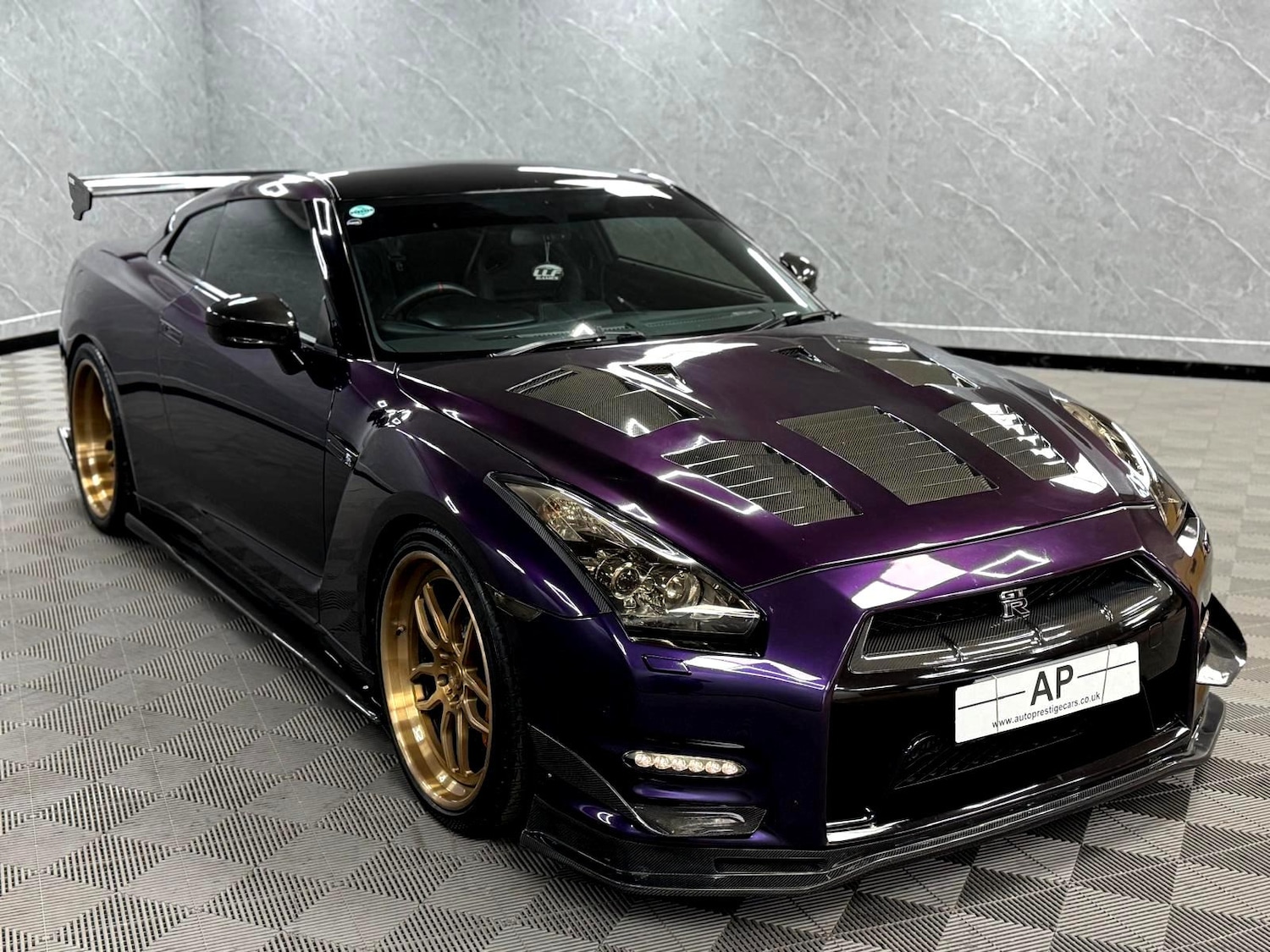 Used Nissan GT-R 2011 for sale - 76759791: Photo 9