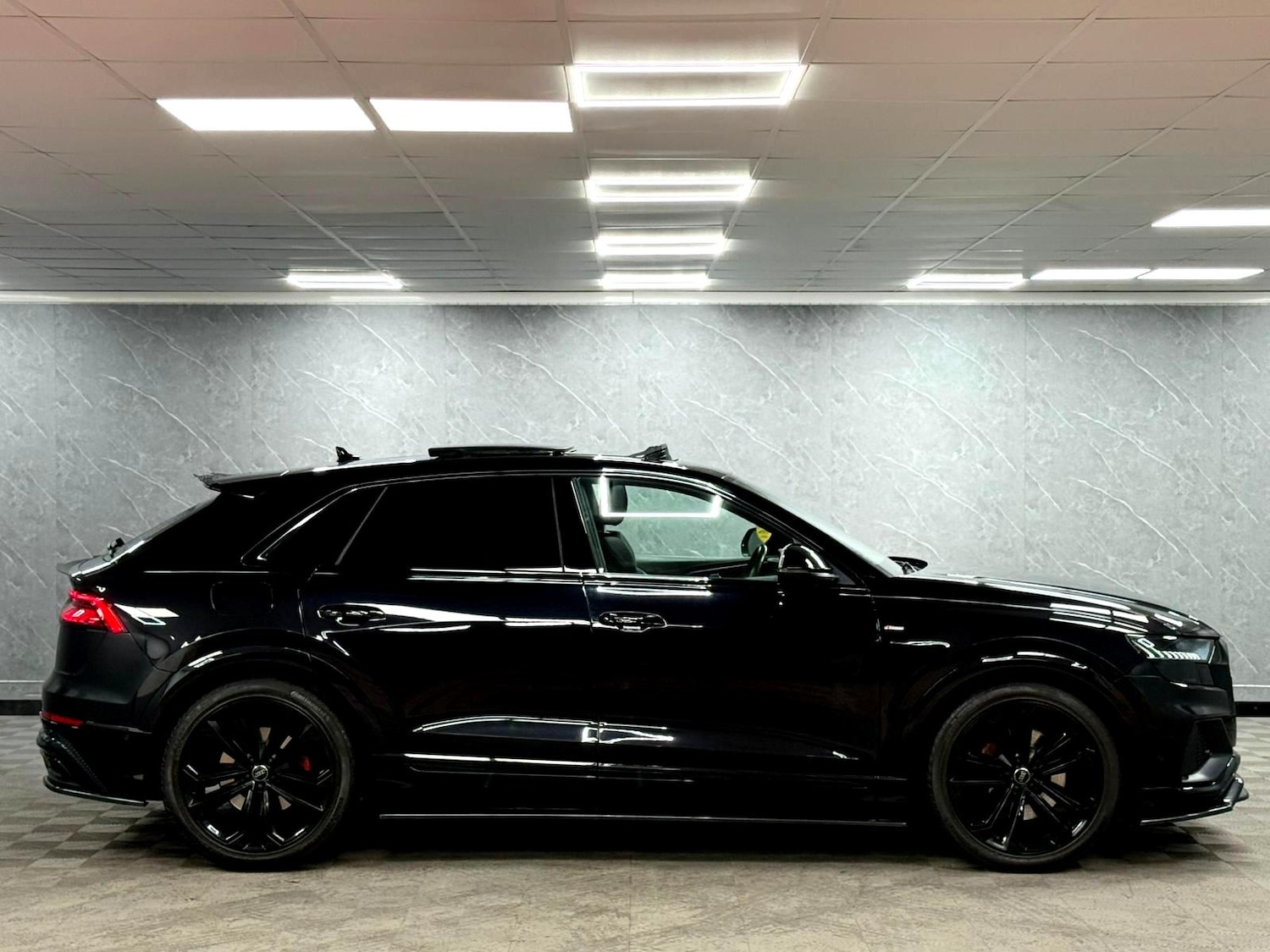 Used Audi Q8 2020 for sale - 76759250: Photo 23