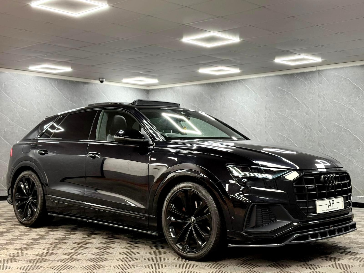 Used Audi Q8 2020 for sale - 76759250: Photo 25