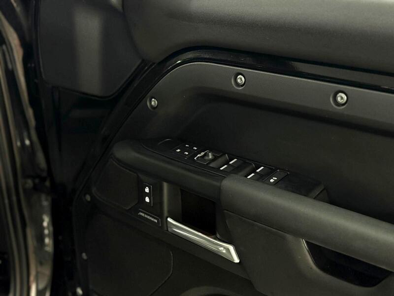 Used Land Rover Defender 2025 for sale - 78186558: Photo 48