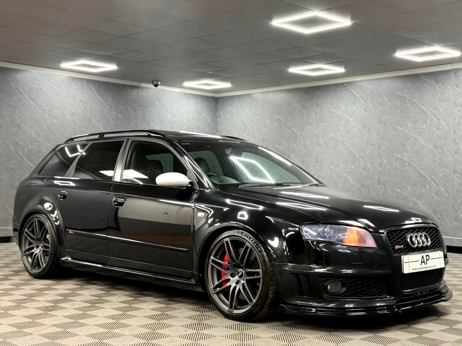 Used Audi RS4 2006 for sale - 76527601: Photo 14