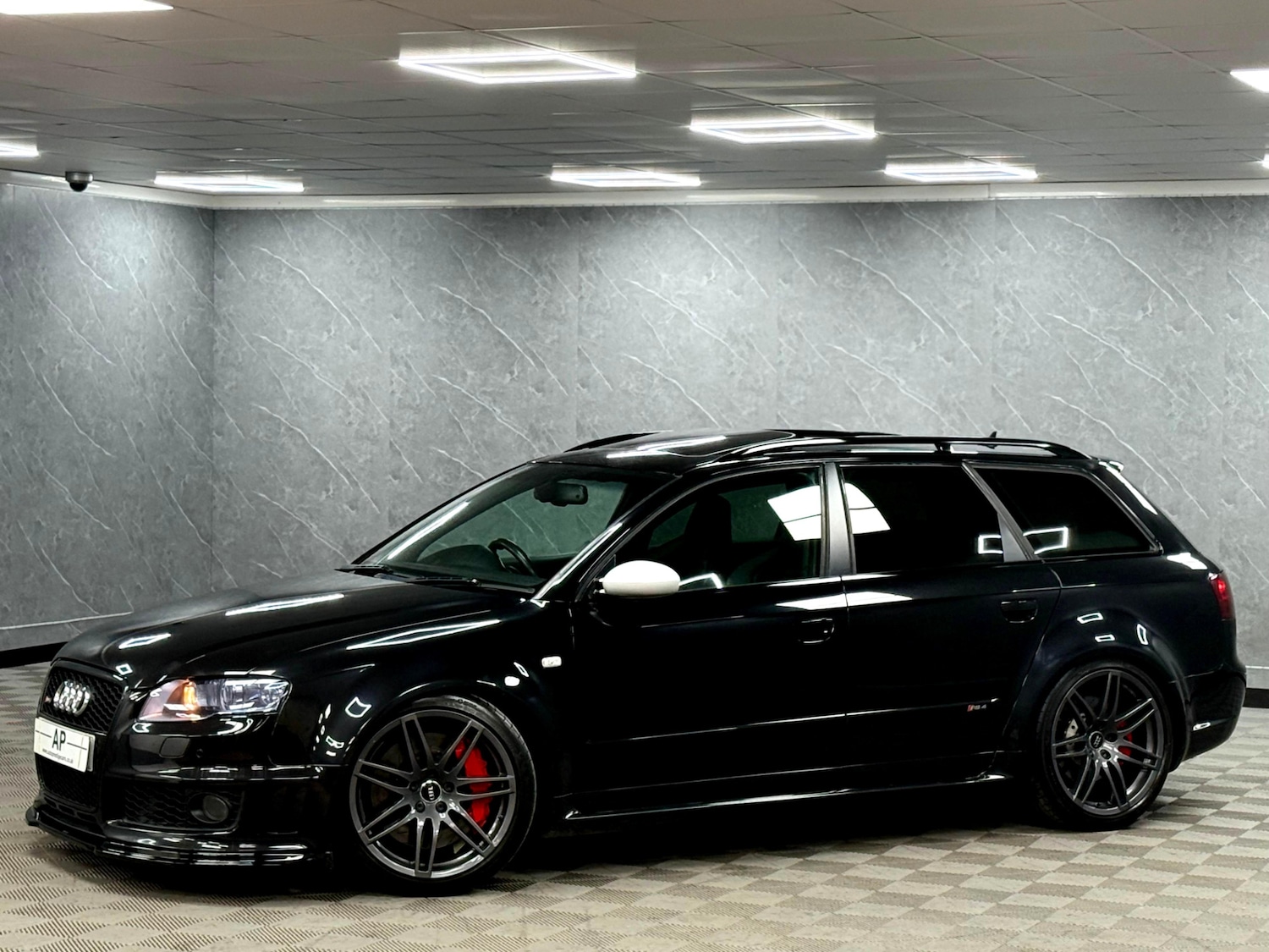 Used Audi RS4 2006 for sale - 76527601: Photo 15