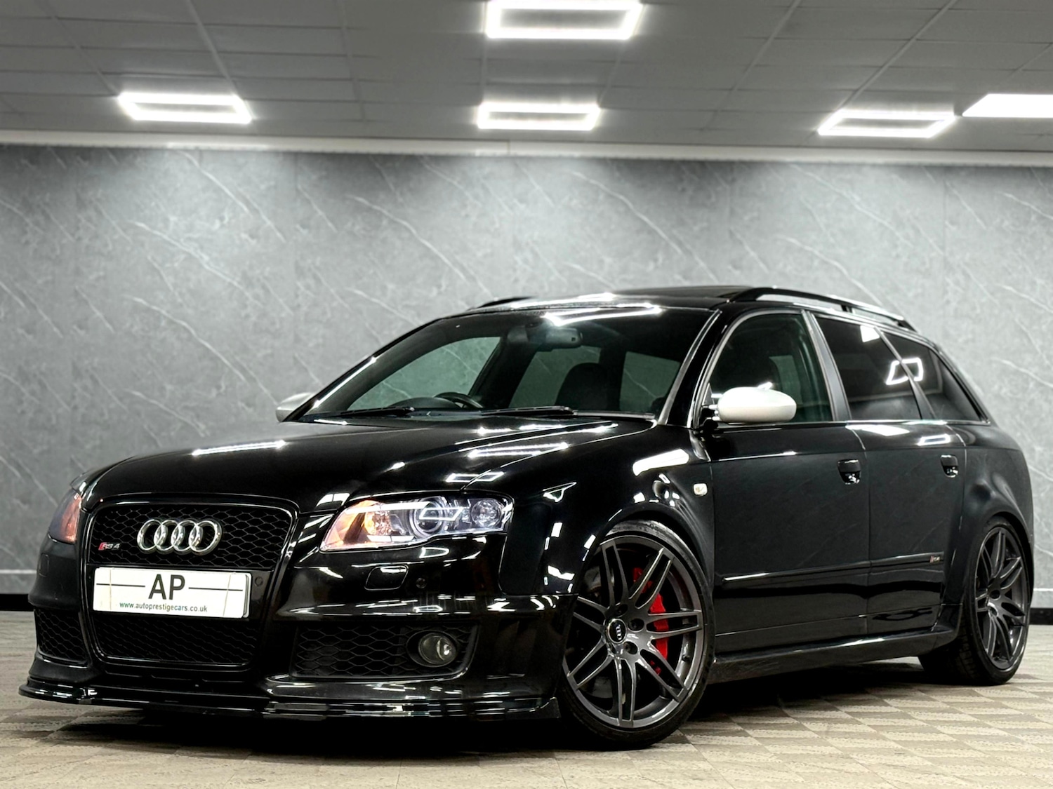 Used Audi RS4 2006 for sale - 76527601: Photo 16
