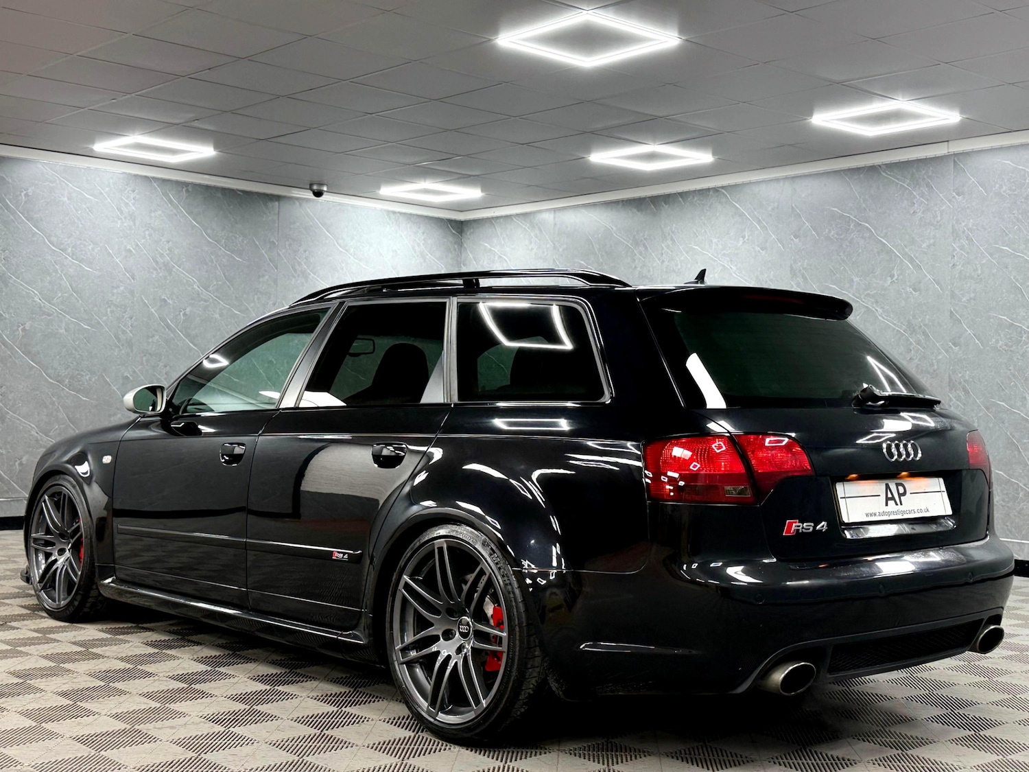 Used Audi RS4 2006 for sale - 76527601: Photo 17