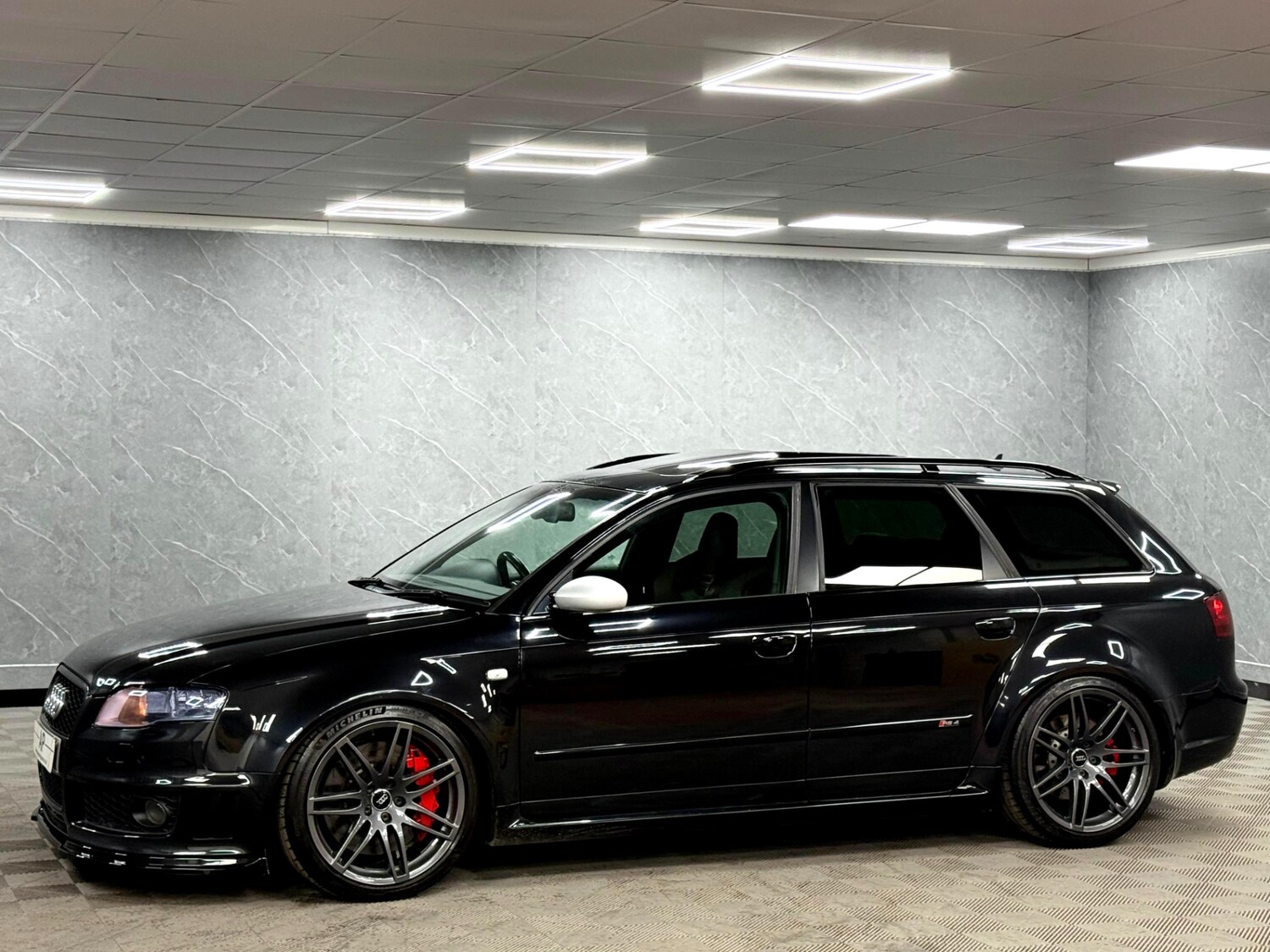 Used Audi RS4 2006 for sale - 76527601: Photo 19