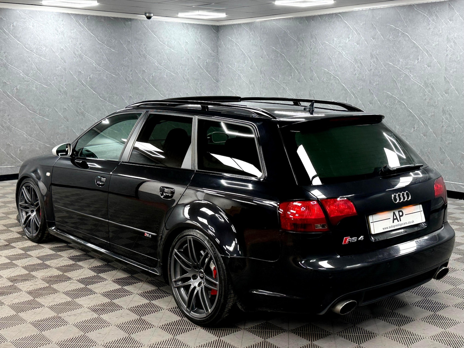 Used Audi RS4 2006 for sale - 76527601: Photo 23