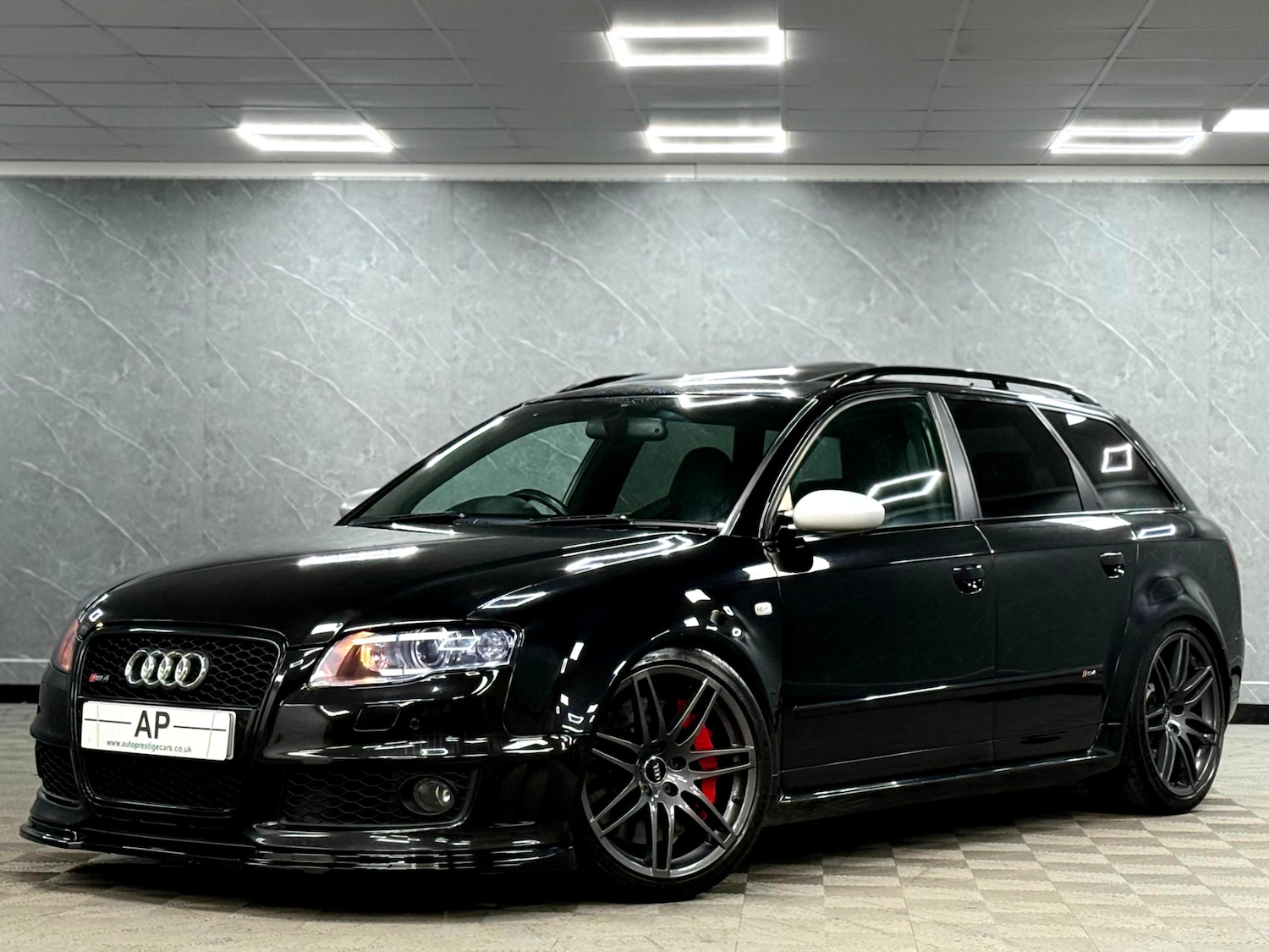 Used Audi RS4 2006 for sale - 76527601: Photo 3