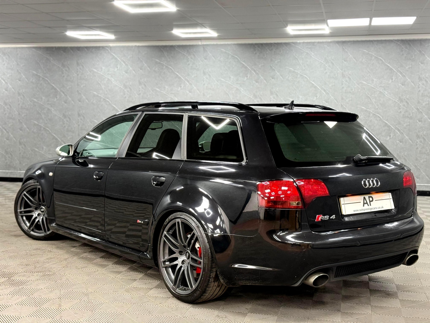 Used Audi RS4 2006 for sale - 76527601: Photo 30