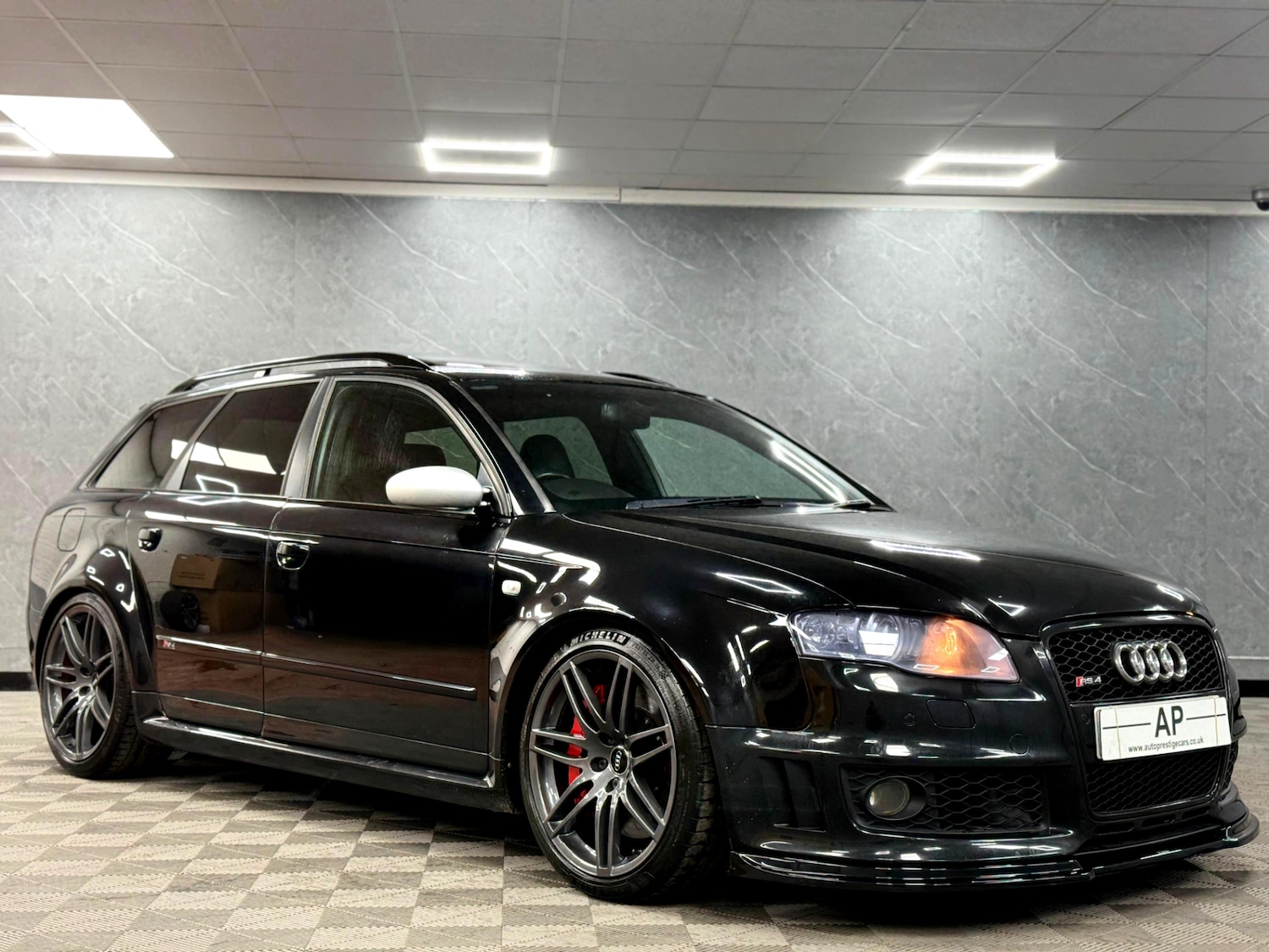 Used Audi RS4 2006 for sale - 76527601: Photo 35