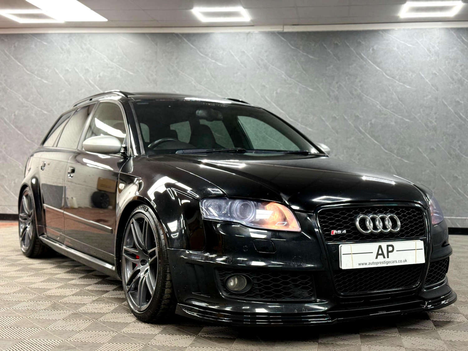 Used Audi RS4 2006 for sale - 76527601: Photo 38