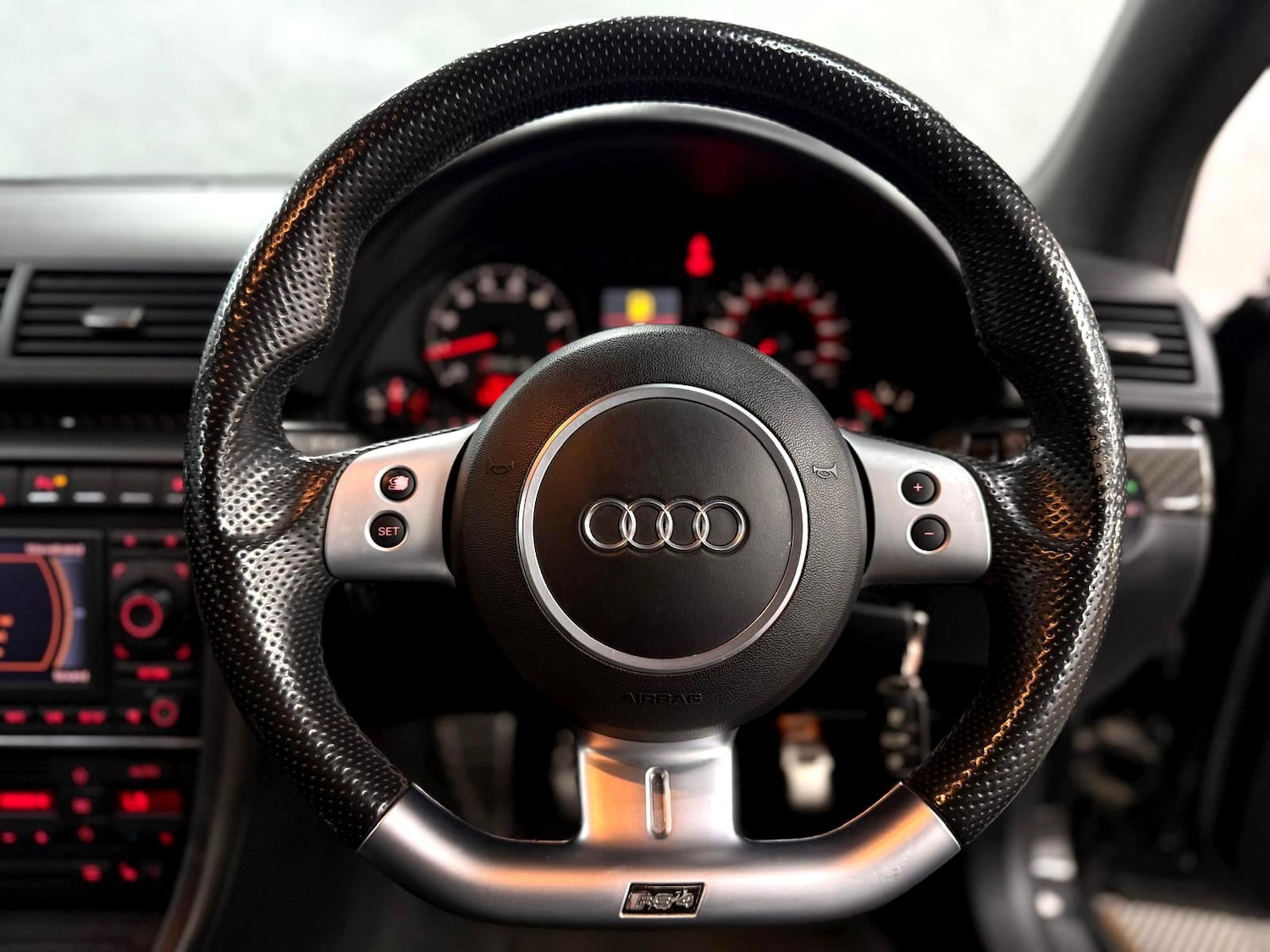 Used Audi RS4 2006 for sale - 76527601: Photo 46