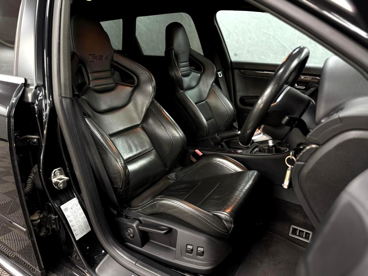 Used Audi RS4 2006 for sale - 76527601: Photo 48