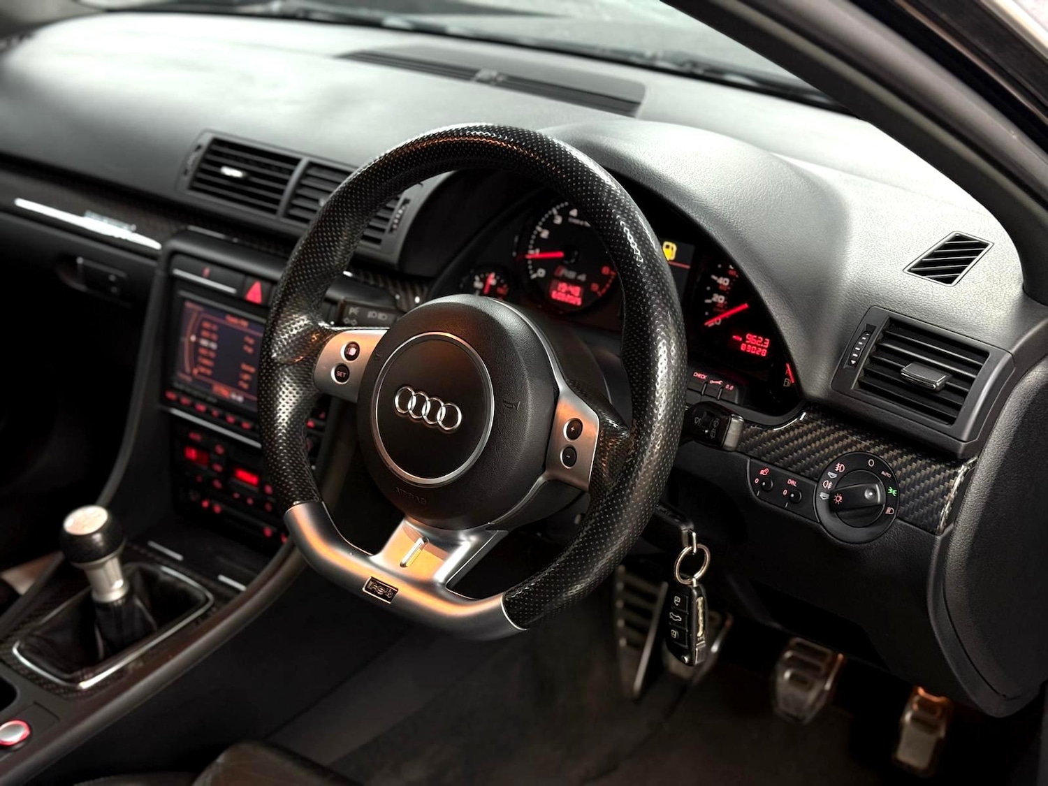Used Audi RS4 2006 for sale - 76527601: Photo 8