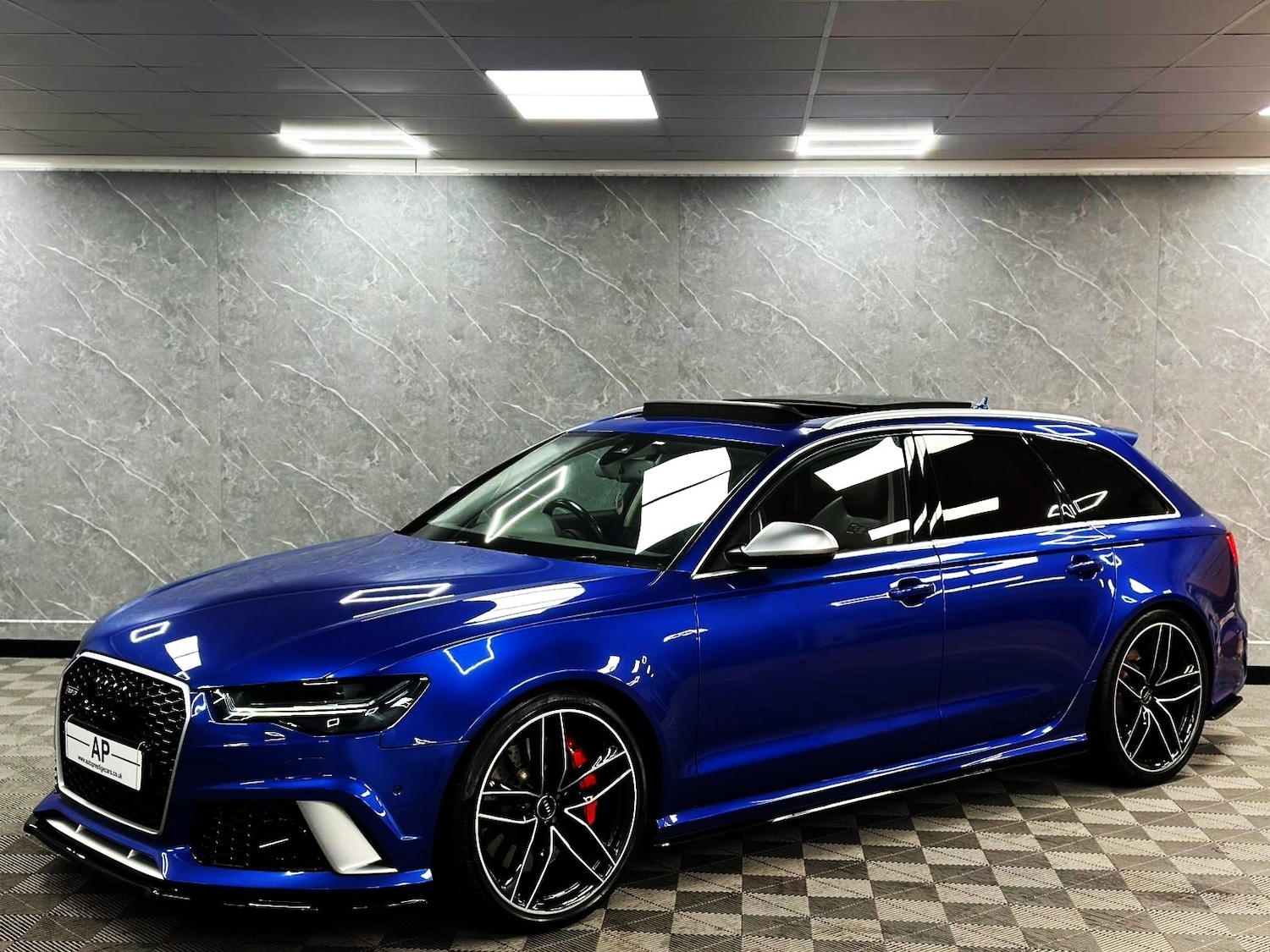 Used Audi RS6 2017 for sale - 76618503: Photo 10