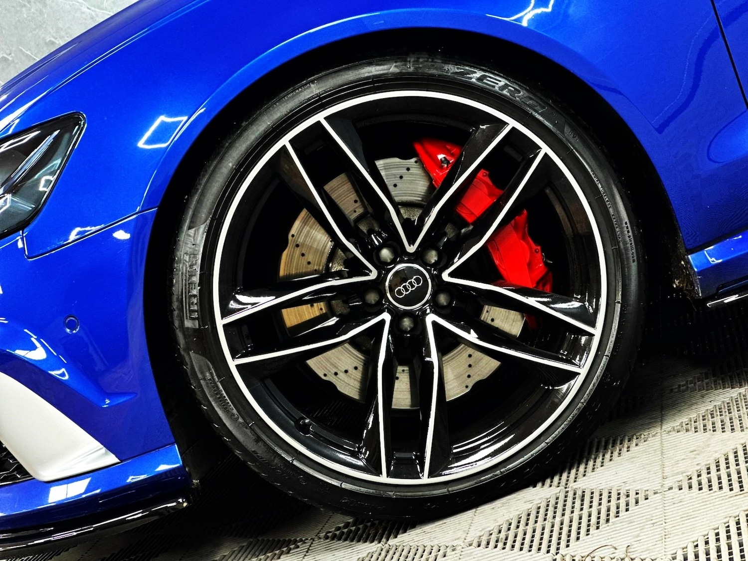 Used Audi RS6 2017 for sale - 76618503: Photo 17